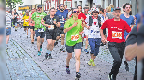 16. Citylauf Leonberg; Rekorde, Rennfieber und zahlreiche Rosen