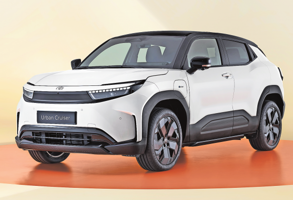 SUV auf Elektro-Kreuzfahrt