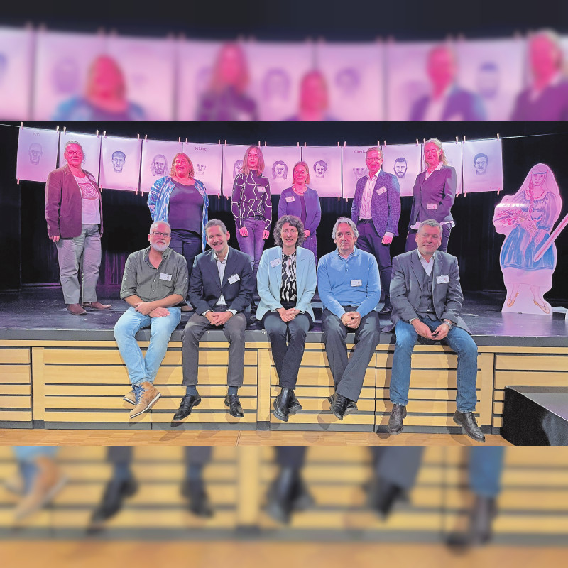 Symposium Gilching: Das Skelett hat blaue Augen