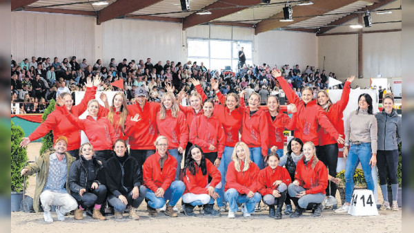 Die Helfer bei den Hohenzollern Reitturnieren