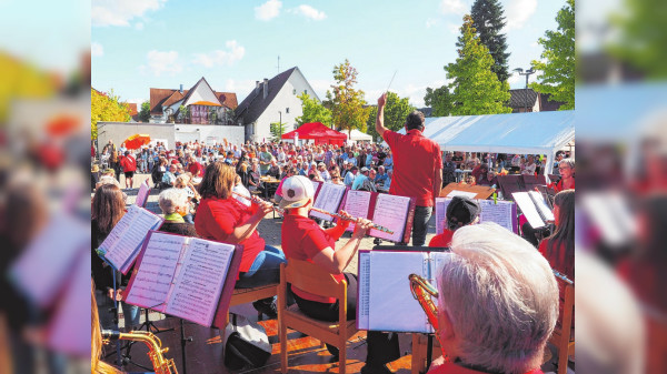 Einkaufen, Musik und Hindernislauf in Uhingen