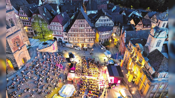 Haller Frühling mit dem verkaufsoffenen Sonntag: Rabatte für neue Schuhe