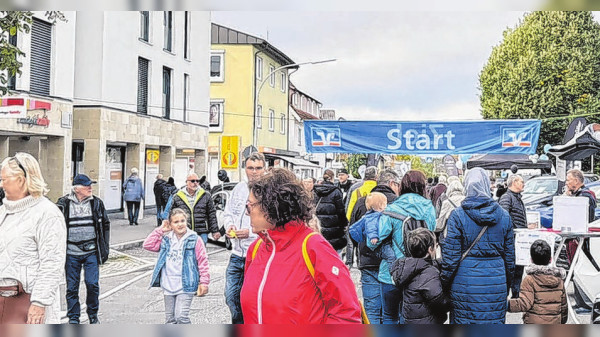 Vielseitiger Sonntag: Apfelfest und Einkaufserlebnis in Mössingen