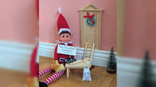 „Elf on the Shelf“: Wie ein amerikanischer Weihnachtstrend langsam Deutschland erobert
