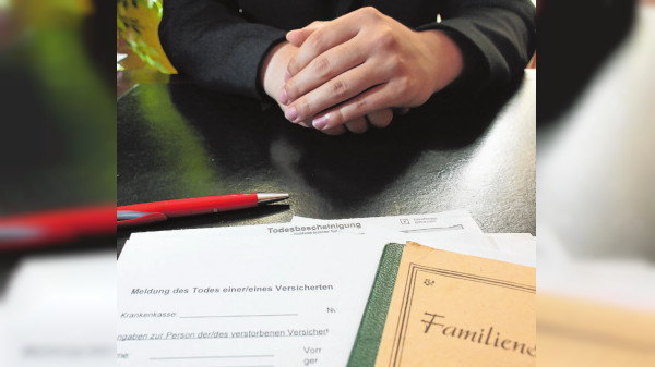 Angehörige zwischen Trauer und Pflichten