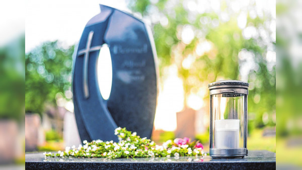 Rituale und Traditionen helfen bei der Trauer