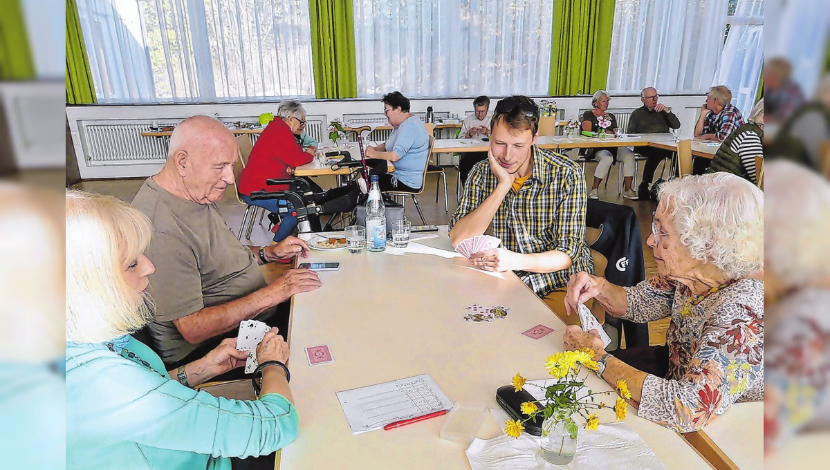 Seniorengemeinschaft Obere Fils: Einen Mittelpunkt im Dorf schaffen