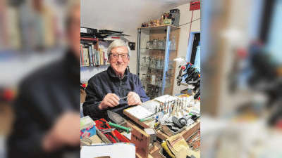 Bastler Eberhard Schweizer: Im Ehinger Miniaturland aus Zinnfiguren