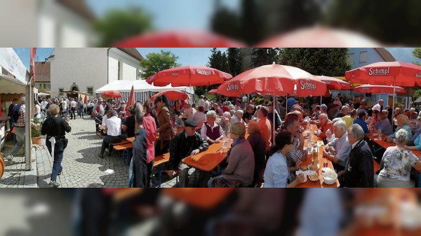 Das ganze Dorf in Feierlaune