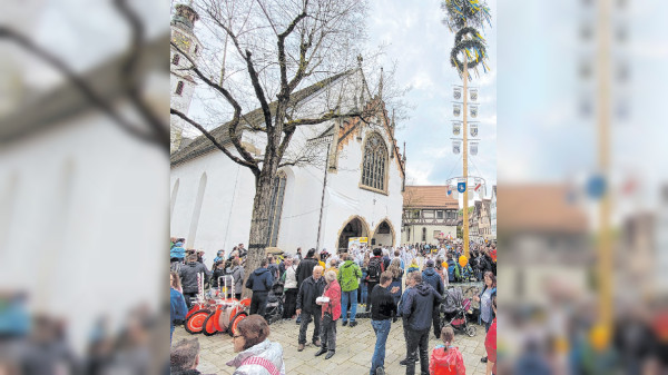 Verkaufsoffener Sonntag in Blaubeuren: Mutter macht blau - und alle sind eingeladen