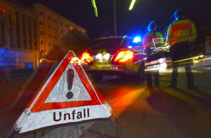 Auffahrunfall in Leinfelden-Echterdingen: Unfall im Kreisverkehr – 45 000 Euro Sachschaden