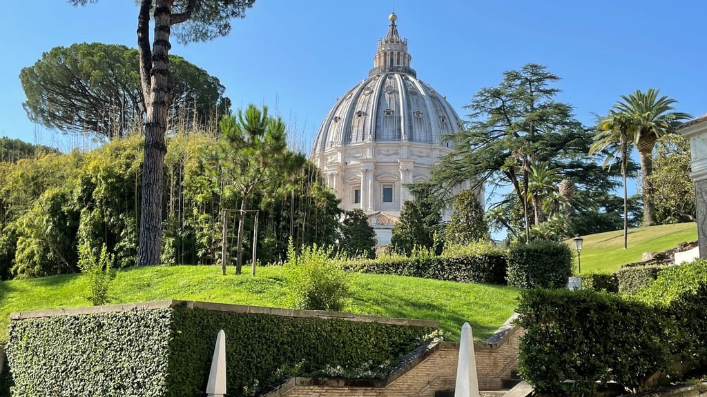 Die Vatikanischen Gärten sind ein grüner Hügel der Stille.