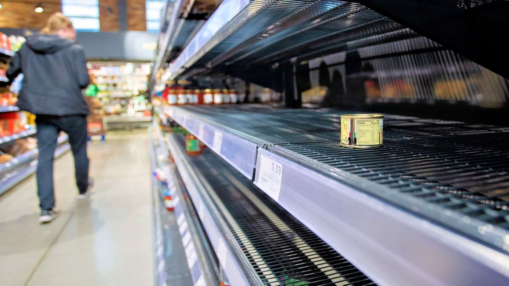 Täglich machen sich aktuell Lieferkettenprobleme als Lücke im Supermarktregal bemerkbar, was nicht nur Kunden frustriert.  
