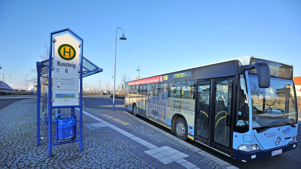  In Anhalt-Bitterfeld konnte das Ausdünnen von Linien nur vermieden werden, indem der Landkreis dem dortigen Busbetreiber Vetter Geld vorschoss.