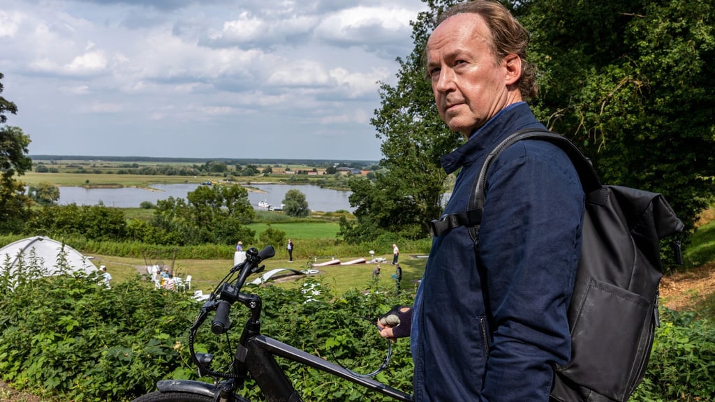 Kriminalhauptkommissar Jakob Stiller, gespielt von Ulrich Noethen, ermittelte gestern wieder im Wendland - und zog die meisten Zuschauerinnen und Zuschauer vor den Fernseher.