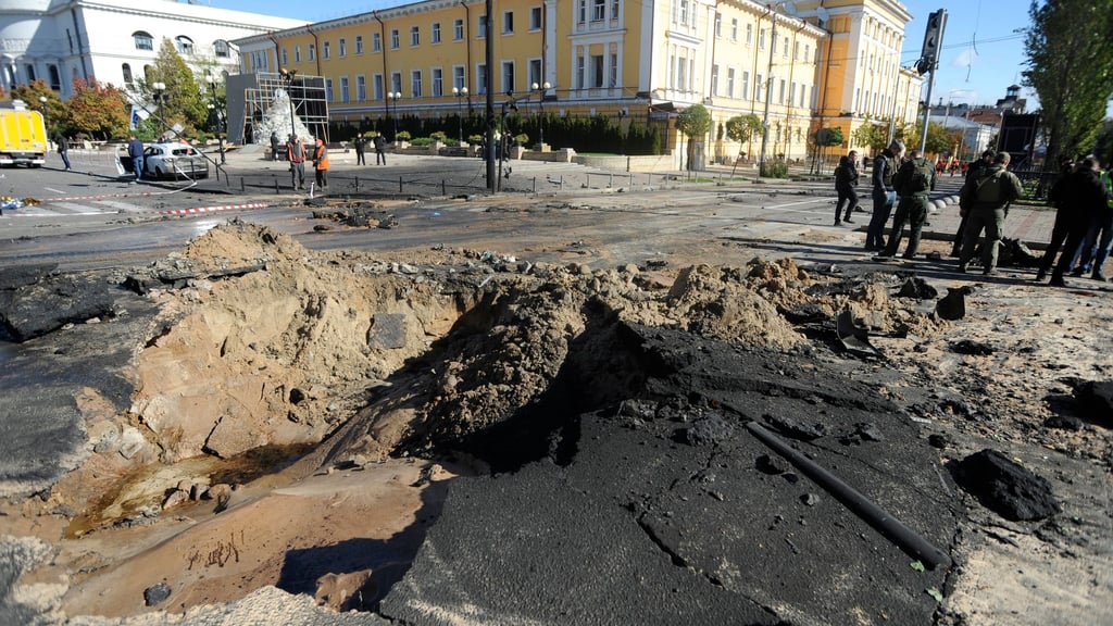 Raketeneinschlag in Kiew.