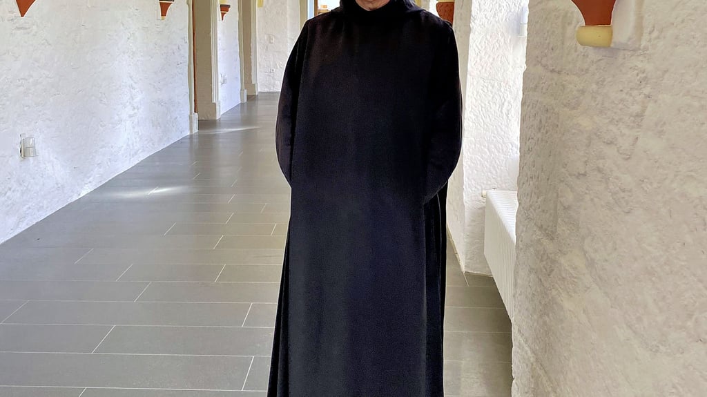 Bruder Antonius lebt seit  20 Jahren auf der Huysburg. Er ist Prior des Benediktiner-Klosters, das zur Abtei in Trier gehört.