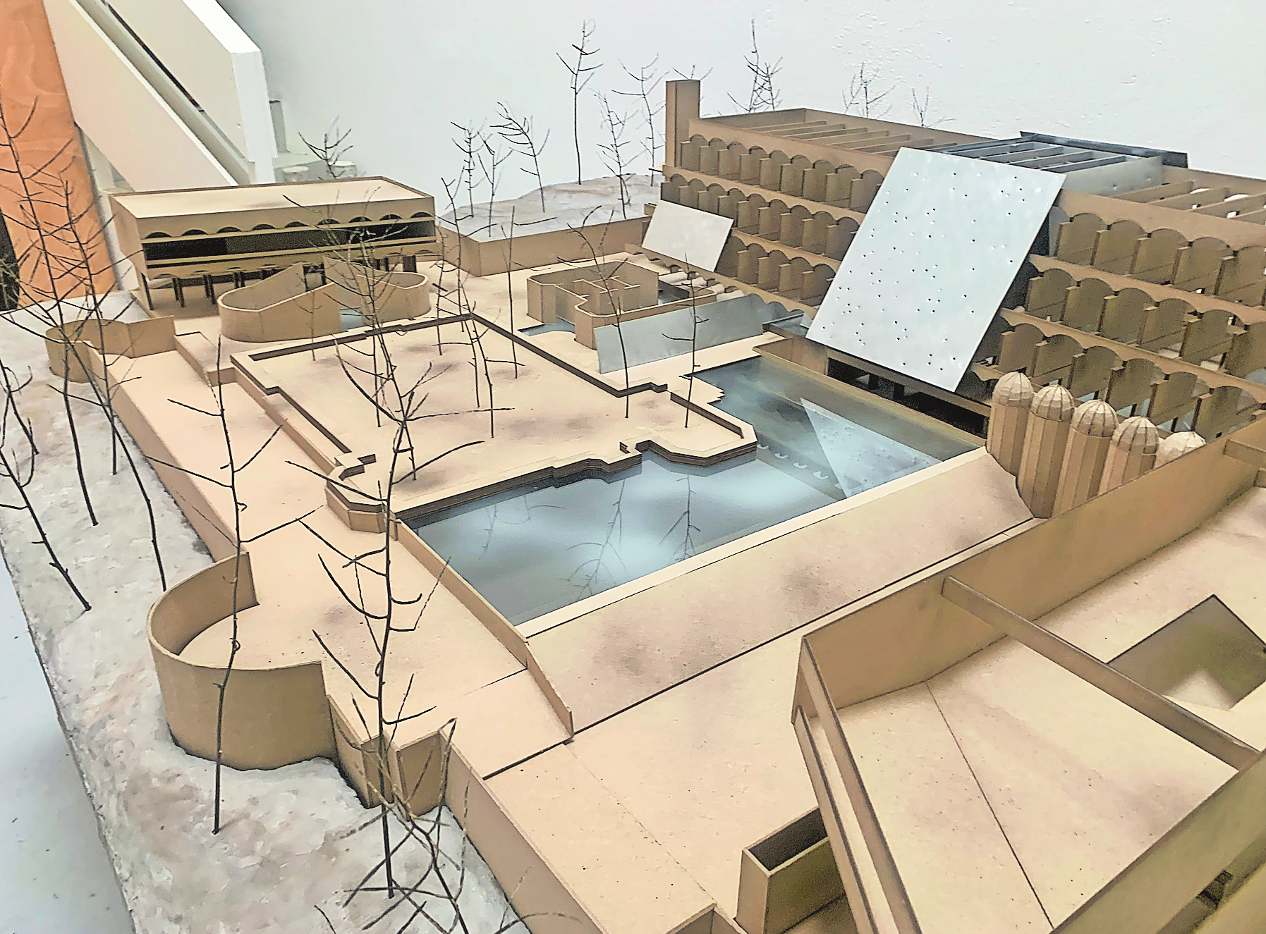 Als eine der ältesten Kunsthochschulen Deutschlands bietet die