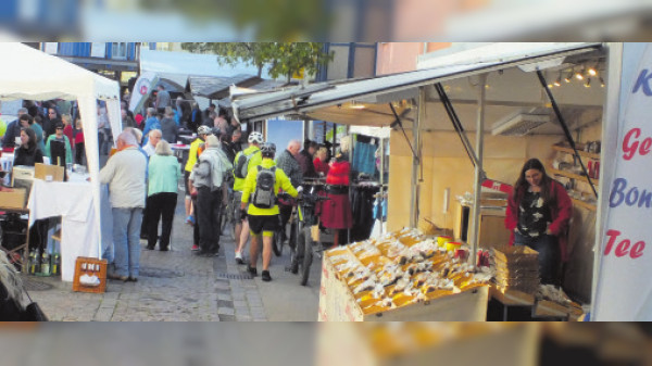 Traditioneller Andreasmarkt rund um die Alte Kelter in Beilstein