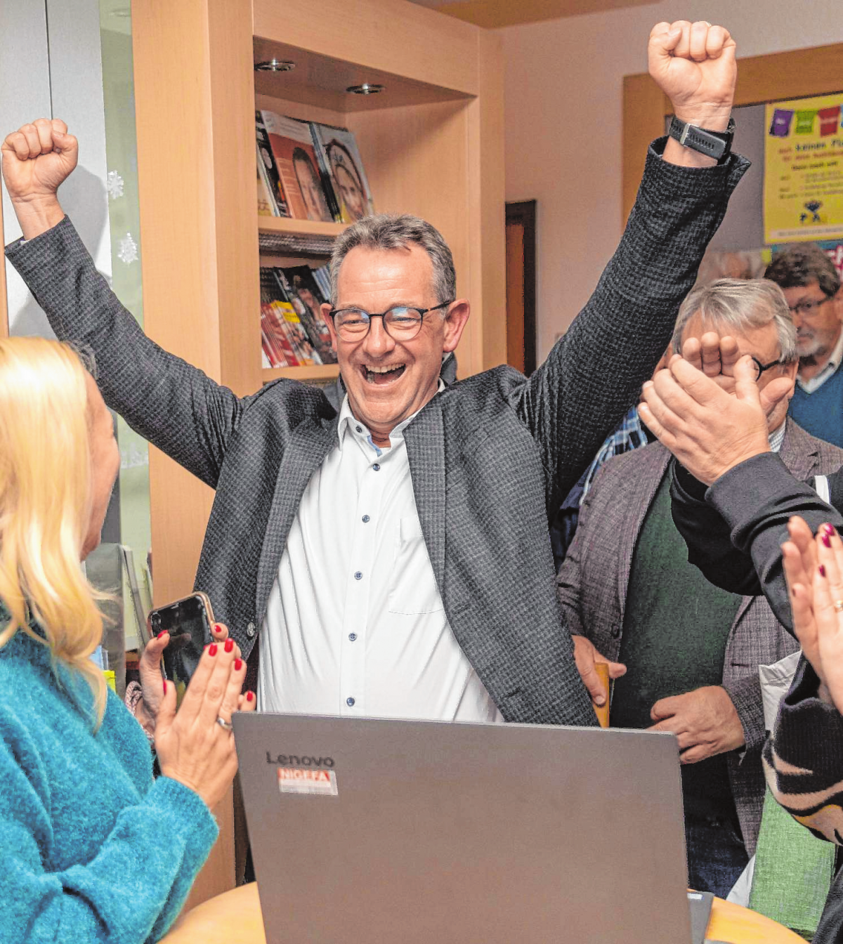 90 Prozent der Wähler stimmen dafür, dass Christian Schönung weitere sechs Jahre Bürgermeister in Lorsch bleibt. BILD: GUTSCHALK