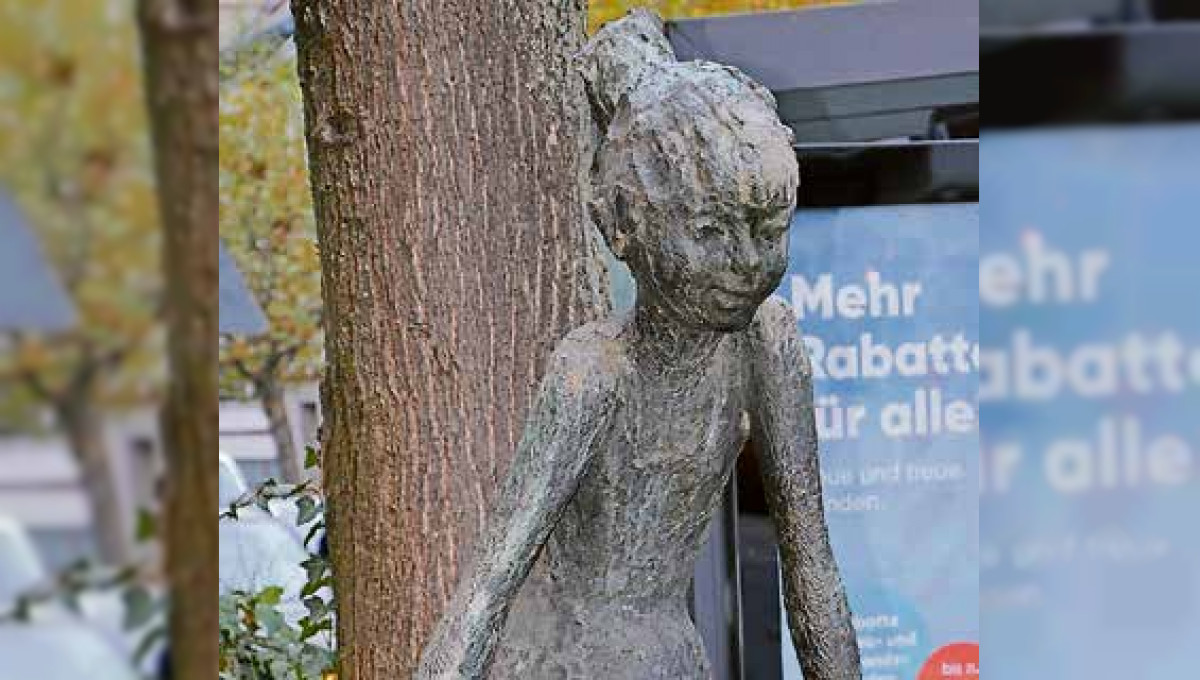 Kaiserstadt: Einkaufsspaß im Schatten des Schauspielhauses