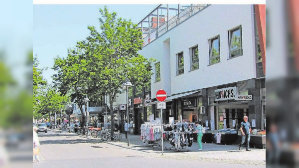 Verkaufsoffener Sonntag und Kunsthandwerkerinnen-Markt in Jülich: Einkaufsfreuden mit Flair