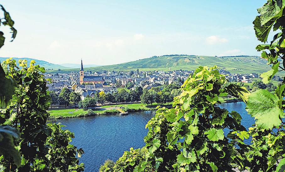 Carreisen: Saarland-Mosel-Elsass, Almafiküste, Côte d'Azur und Wellness