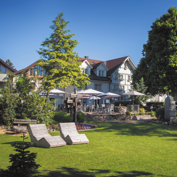 Hotel & Restaurant Wolfensberg in Degersheim: In vierter Generation der Familien Senn
