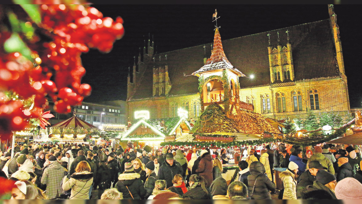 Besinnliches Bummeln über den Weihnachtsmarkt in der Altstadt