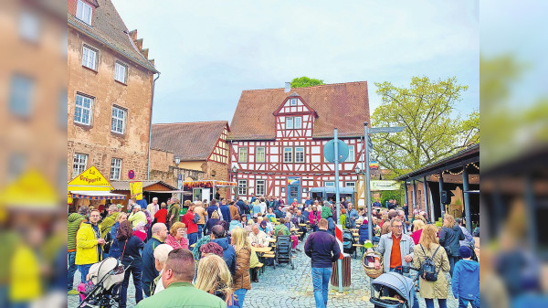 Gärtnermarkt in Büdingen: Frühlingsgefühle, Kinderfest und Froschparade am Sonntag, 4. Mai