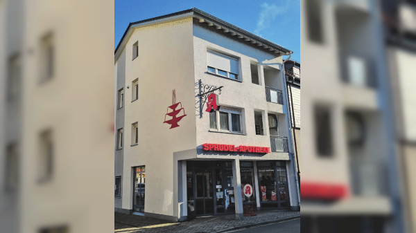 Seit über 70 Jahren für Sie da: Sprudel-Apotheke prägt Bad Soden-Salmünster