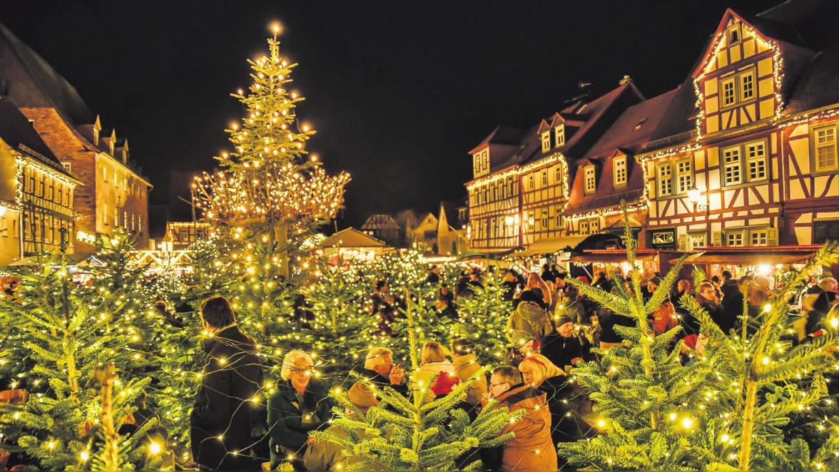 Stimmungsvolles Weihnachtsdorf in historischem Büdingen