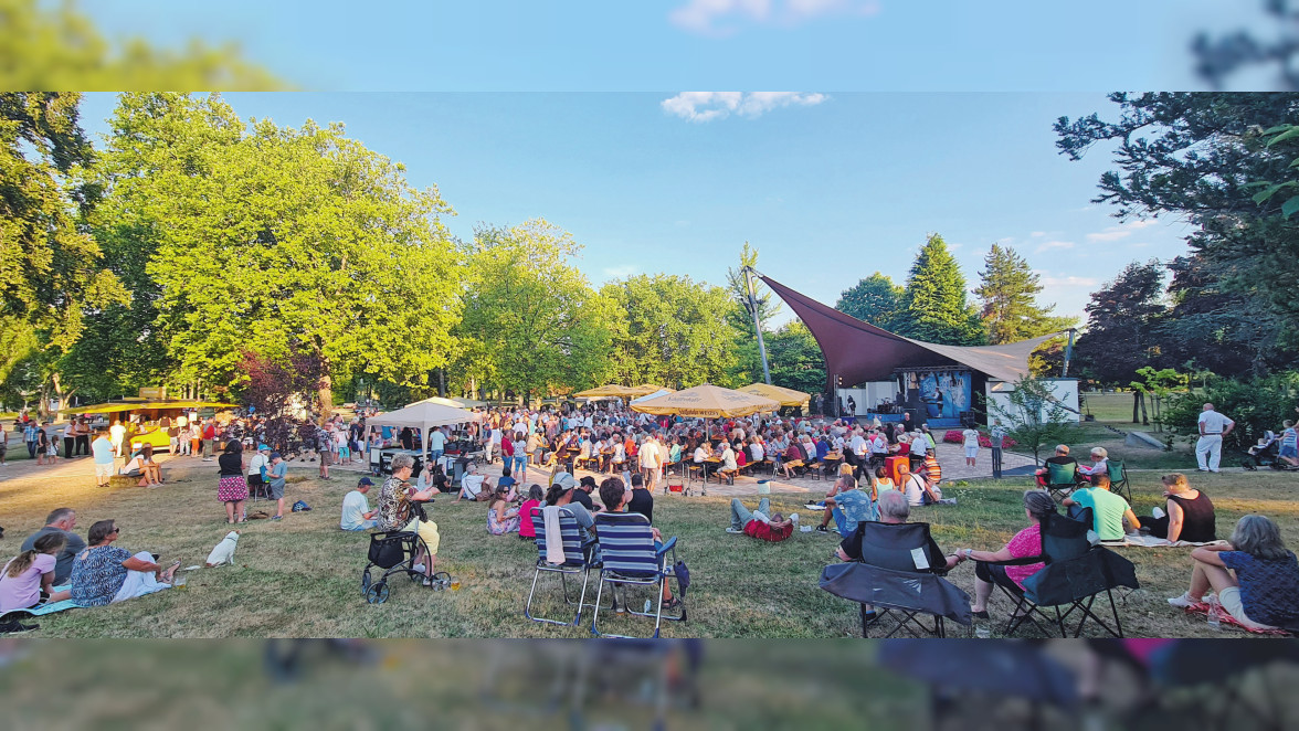 Bad Soden-Salmünster: Partyhits, Schlager und Volksmusik mit "Die Uffgeplazde"