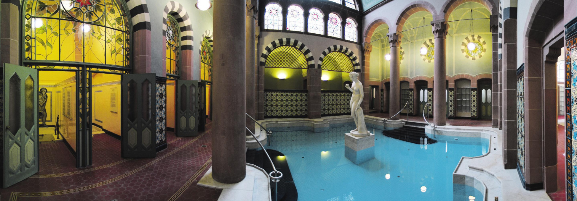 Die Thermen in Bad Wildbad, Orte der Gesundheit und der Entspannung