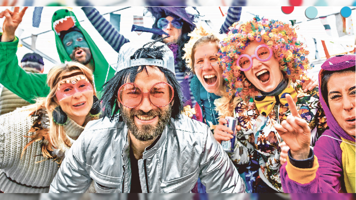 Kostüme im Karneval: Hut auf, fast fertig
