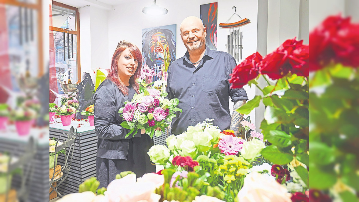 Blumen element am Sedanplatz: Blühende Freude schenken