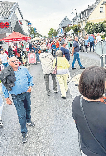 Flohmarkt mit Verkaufsoffenem Sonntag: Emmelshausen bewegt!