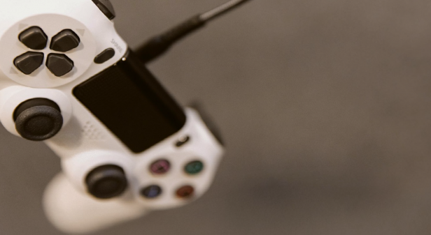 Let´s play Theater: Theaterkunst mit der Gaming-Welt