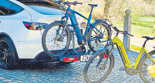 Zweiräder unterwegs auf vier Rädern