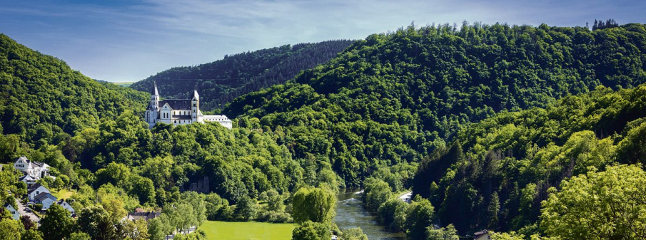 GANZ SCHÖN STEIL