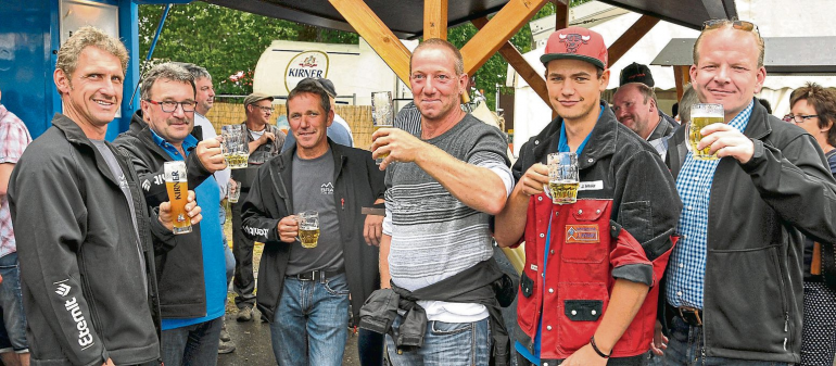 Veitsrodter Prämienmarkt: Firmen-Feierabend - Tradition verbindet!