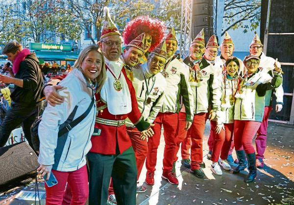 Ausgelassene Stimmung beim großen Rosenmontagszug