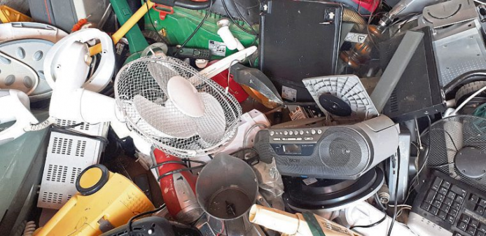 Ausgediente Elektrokleingeräte im Supermarkt abgeben