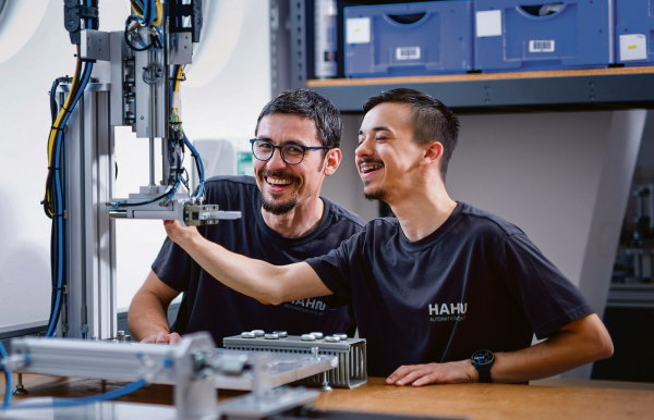 Zukunftssicherung dank Nachwuchsarbeit bei der Hahn Automation Group