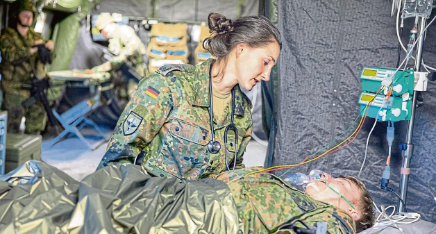 Koblenz: Bundeswehr zum Anfassen auf dem Josef-Görres-Platz