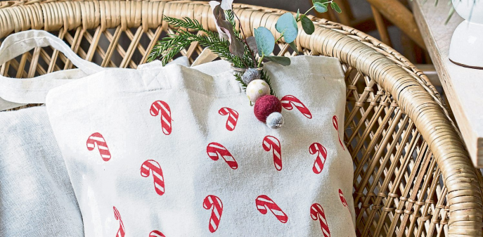 Weihnachtliche Stoffbeutel selbst gestalten