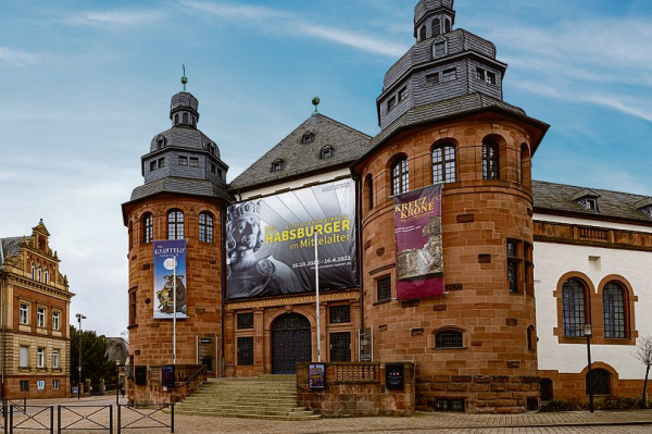 Die Ausstellung im Museum in Speyer: Zwischen Kaiserkrone und Kokosnuss