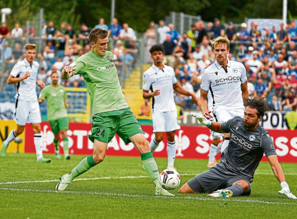 Drei Pokaltitel, drei große Bühnen - Engers schreibt seine eigene Fußballgeschichte