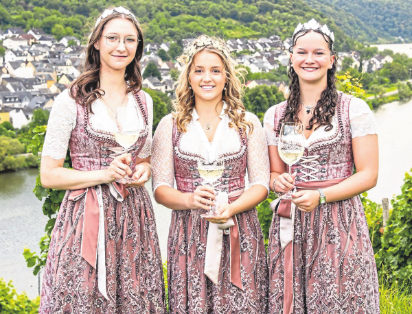 Grußwort von Prinzessin Sophie, Weinkönigin Jule I. und Prinzessin Maite