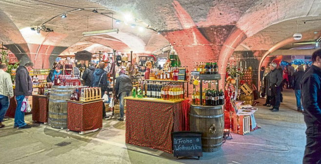 Mosel-Wein-Nachts-Markt in Traben-Trarbach: Weihnachten unter der Erde